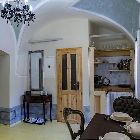 Apartman Charlotte V Dome So Studnou Na Streche Banská Štiavnica Eksteriør bilde